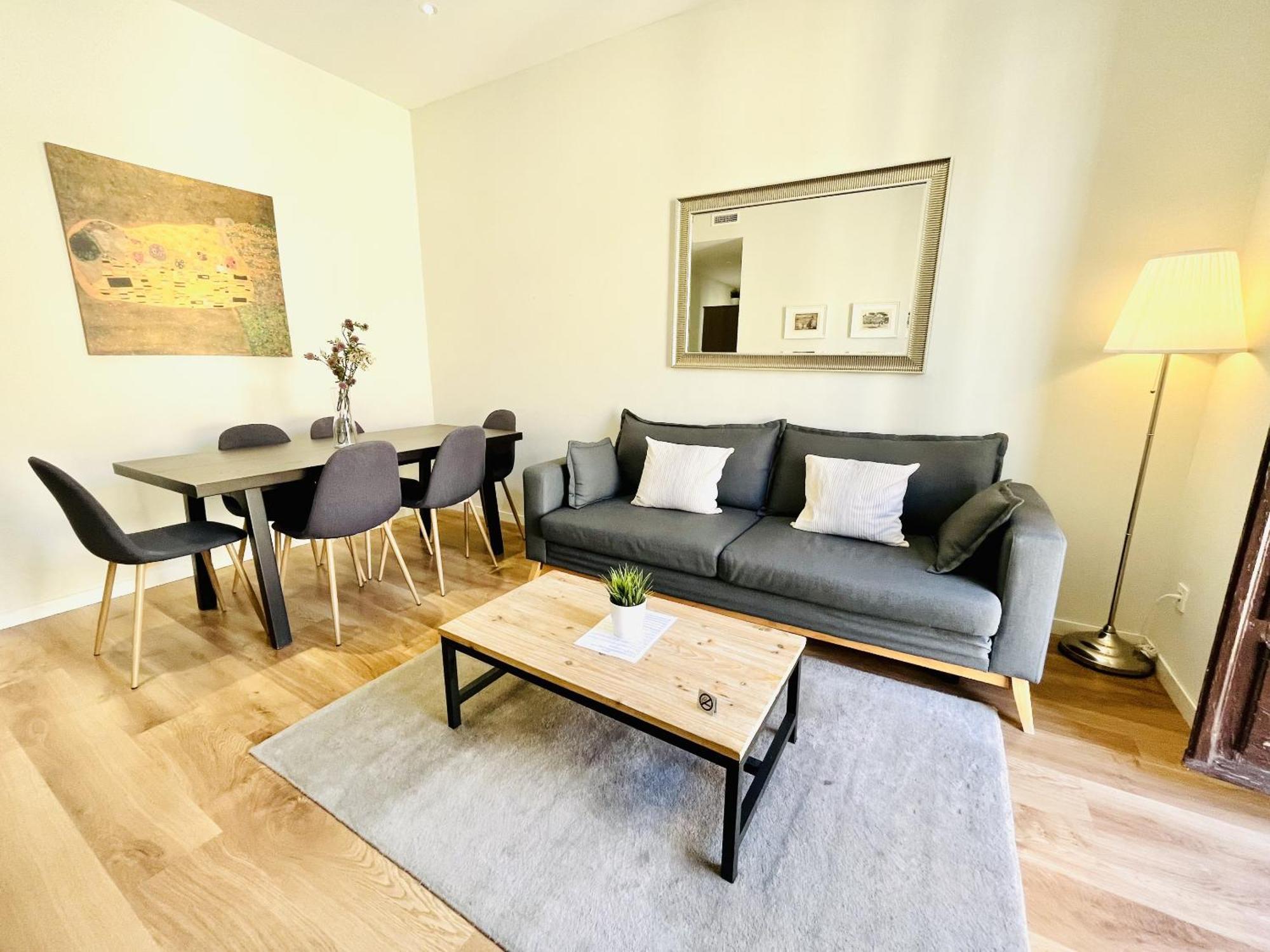 Dplace To Be - Luxury Apartment In Historic Center Madrid Rum bild