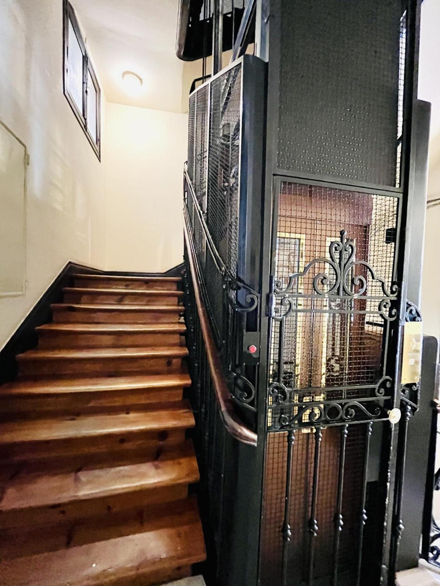 Dplace To Be - Luxury Apartment In Historic Center Madrid Exteriör bild