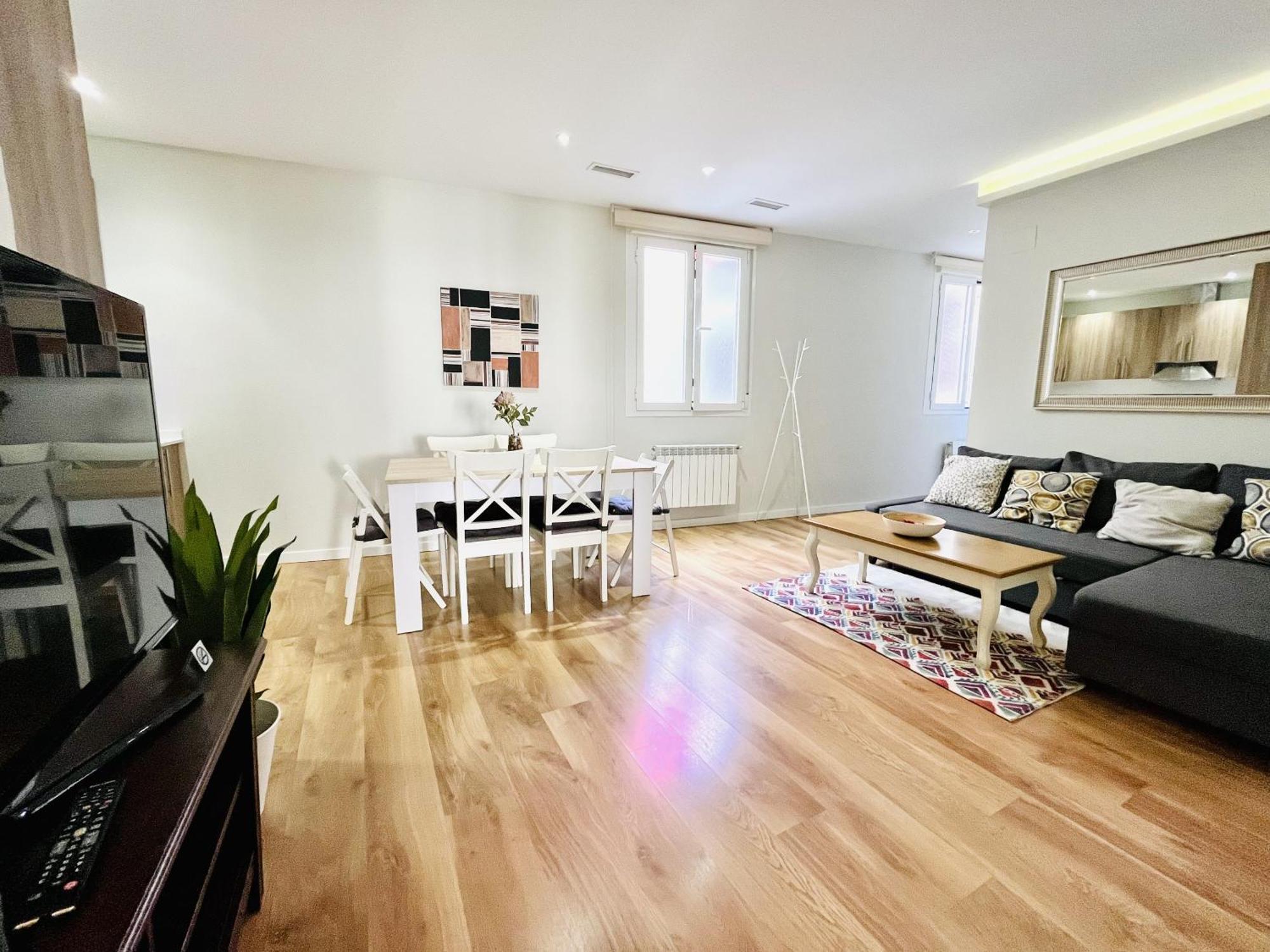 Dplace To Be - Luxury Apartment In Historic Center Madrid Rum bild